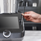 TouchPRO – Eingabestift + Halterung passend für Monsieur Cuisine Connect Display in schwarz